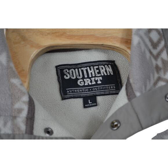 Southern Grit Aztec Fleece Pullover – Size L Southwest Pattern - Picture 4 of 5